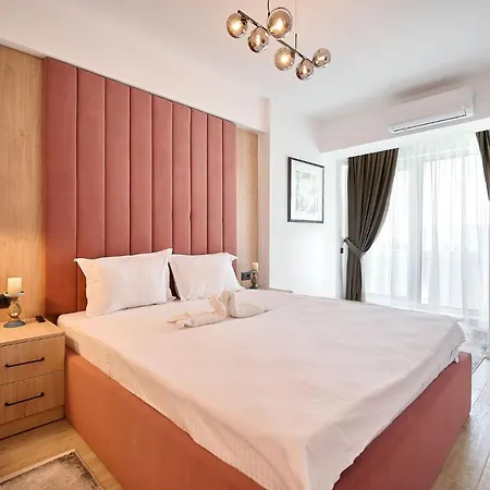 Sea La Vie 240 In Infinity - Parking